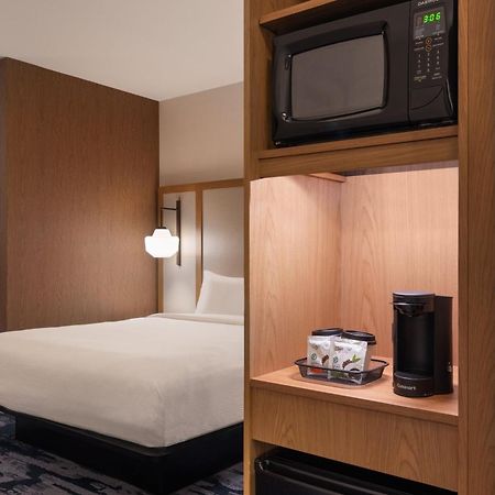 Fairfield Inn & Suites By Marriott Cleveland Tiedeman Road Brooklyn Eksteriør billede