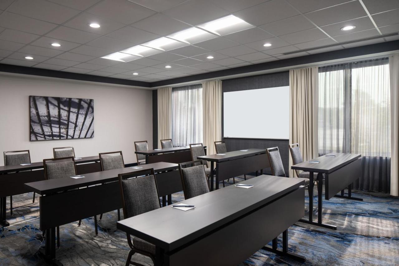 Fairfield Inn & Suites By Marriott Cleveland Tiedeman Road Brooklyn Eksteriør billede