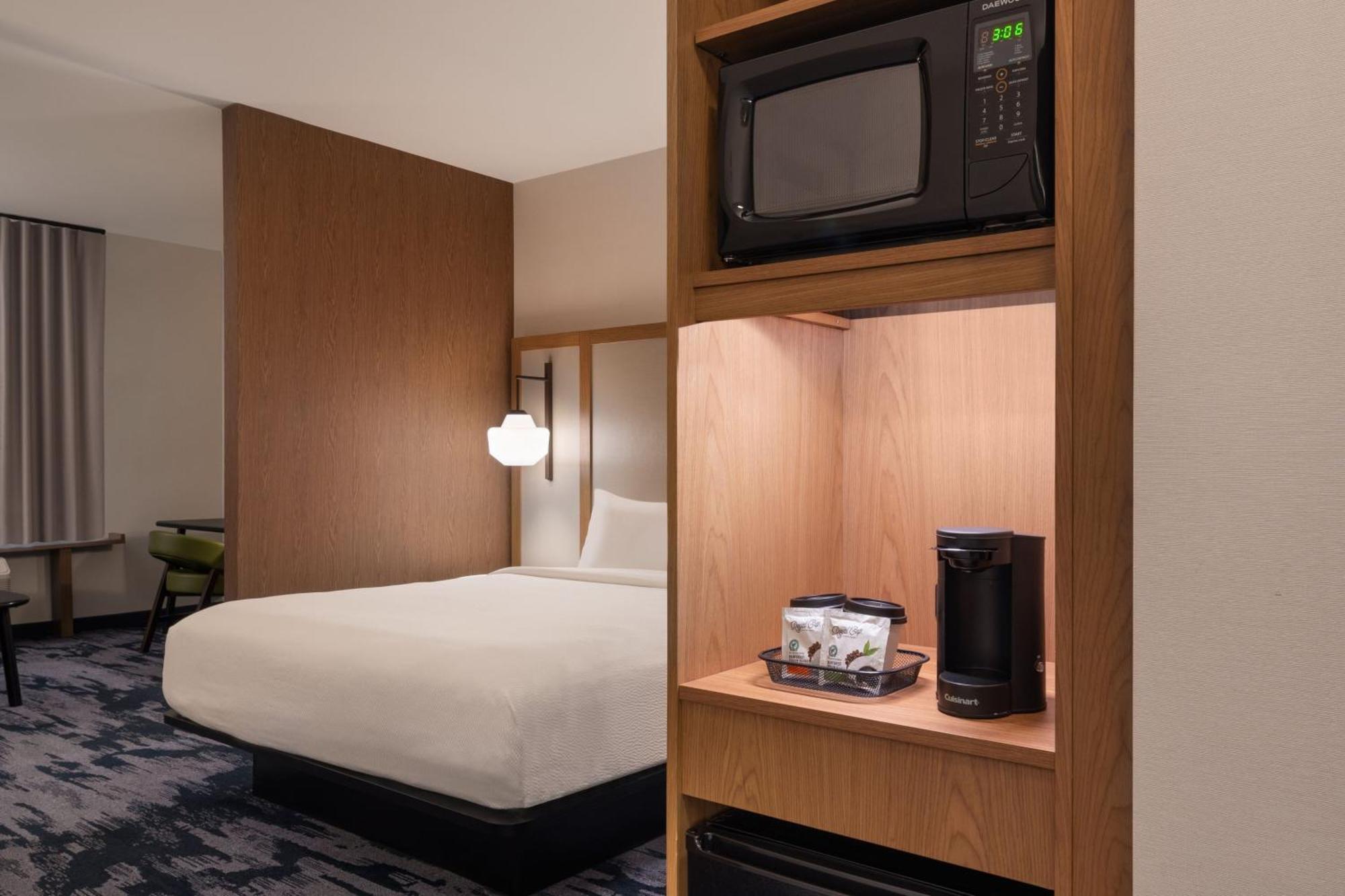 Fairfield Inn & Suites By Marriott Cleveland Tiedeman Road Brooklyn Eksteriør billede